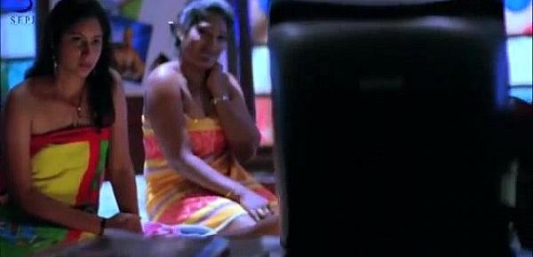  Naughty Girls Watching MMS - Drama Scene - Zehreeli Nagin [2012] - Hindi Dubbed